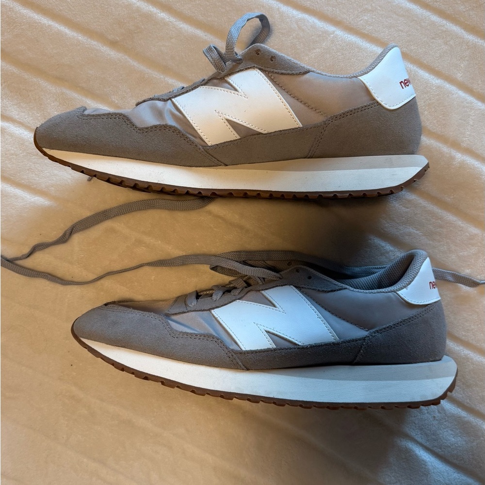 New Balance 237 Sneakers - Men’s Size 11    (Brand New) - Picture 4 of 12